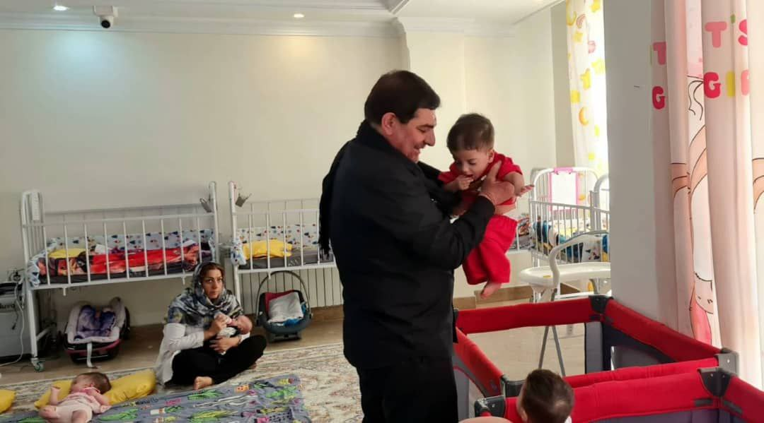 مخبر از مرکز شیرخوارگاه بهشت امام رضا (ع) بازدید کرد + تصاویر