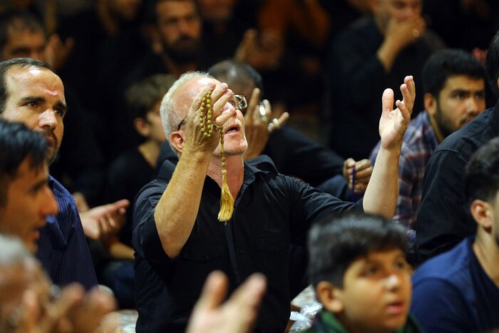 حال و هوای حرم بانوی کرامت در ماتم خورشید هشتم