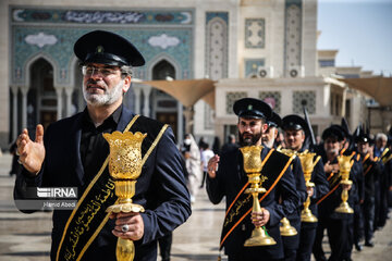 Mourning for Imam Reza (AS) at Qom's Fatemeh Masumeh Shrine