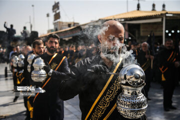 Mourning for Imam Reza (AS) at Qom's Fatemeh Masumeh Shrine