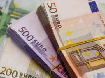 کاهش ۱۹۴ تومانی قیمت یورو در مرکز مبادله