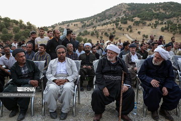 Hangeh-ye Zhal border market reopened in west Iran