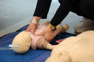 Iranian medics hold CPR drill in Isfahan