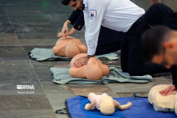 Iranian medics hold CPR drill in Isfahan