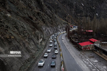 هشدار «سقوط سنگ» از ارتفاعات کندوان/ توقف خودروها در حاشیه راه‌ها ممنوع