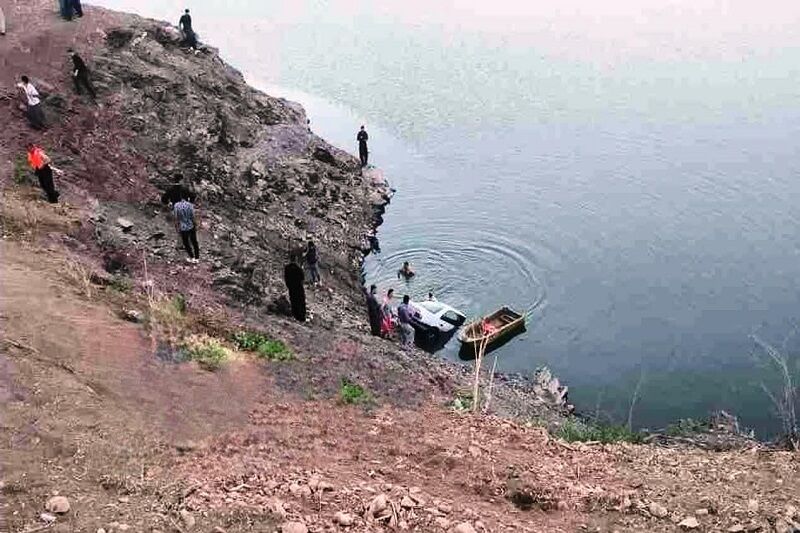 سقوط خودرو به سد سردشت یک کشته در پی داشت