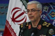 ایران دہشت گردی کو جڑ سے ختم کرنے کے لئے پوری طری تیار ہے۔

   مسلح افواج کے سربراہ  جنرل باقری کا اعلان