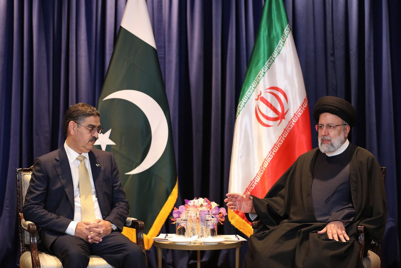 Les changements internationaux n'affecteront pas les bonnes relations entre l'Iran et le Pakistan (Raïssi)
