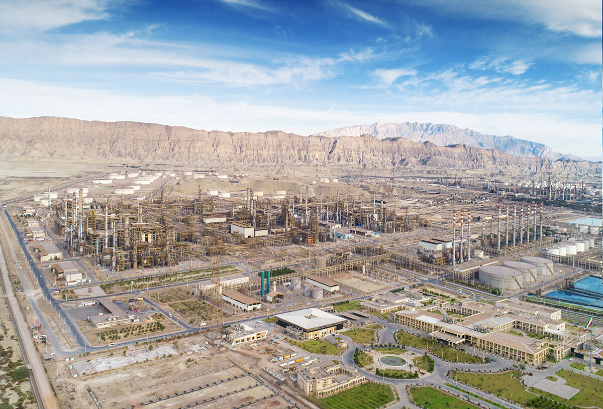 فرمانده ارشد پدافند غیرعامل منطقه نفتی بندرعباس منصوب شد فرمانده ارشد پدافند غیرعامل منطقه نفتی بندرعباس منصوب شد