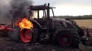 ماشین‌آلات کشاورزی یک طرح توسعه‌ای در بشاگرد به آتش کشیده شد
