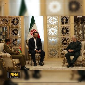 Coopération militaire : l’Iran et Oman discutent du développement des relations bilatérales