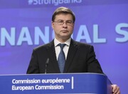 ماموریت کمیسیونر تجاری اتحادیه اروپا برای برقراری روابط تجاری متوازن با چین
