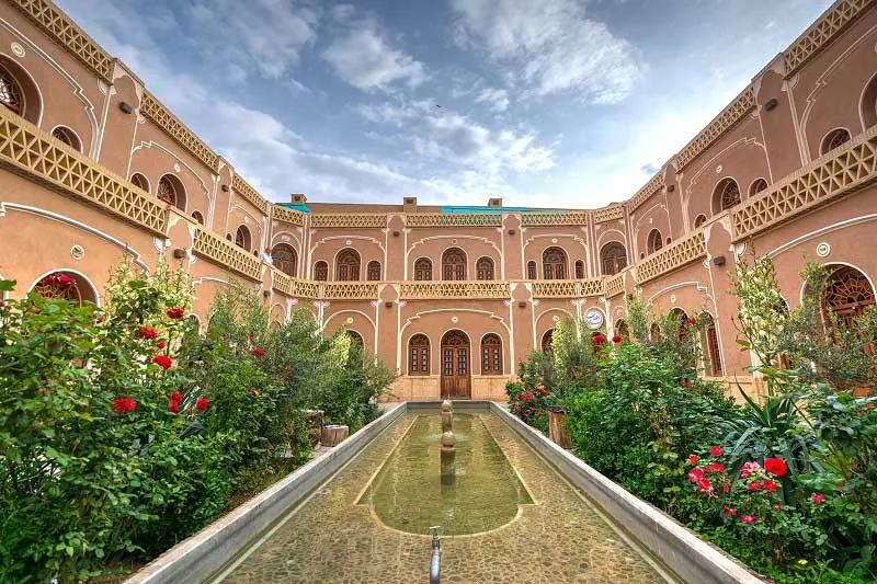 کاروانسراهای ایران را بیشتر بشناسید