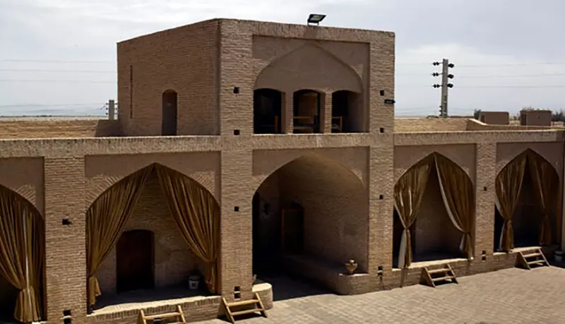 کاروانسراهای ایران را بیشتر بشناسید