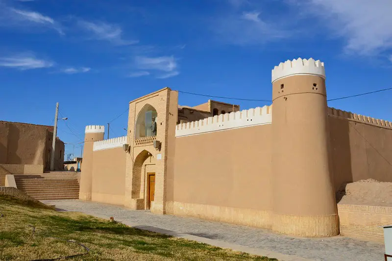 کاروانسراهای ایران را بیشتر بشناسید