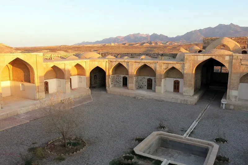 کاروانسراهای ایران را بیشتر بشناسید