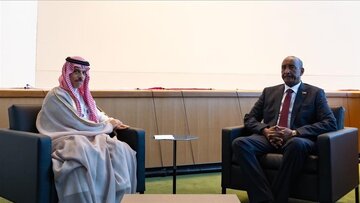 دیدار رئیس شورای حاکمیتی سودان با وزرای خارجه عربستان و روسیه