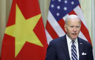 خشم پکن از معامله تسلیحاتی احتمالی بین آمریکا و ویتنام