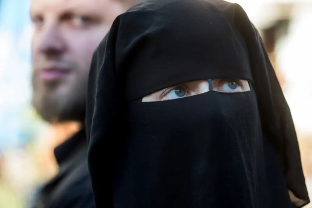 Suisse : Interdiction du port de la burqa