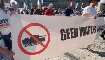 تظاهرات مردم هلند در مخالفت با ارسال سلاح به اوکراین