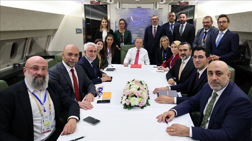 اردوغان: خواستار باز شدن کریدورهای زنگزور و لاچین هستیم/روند در خط باکو- تهران مثبتتر است