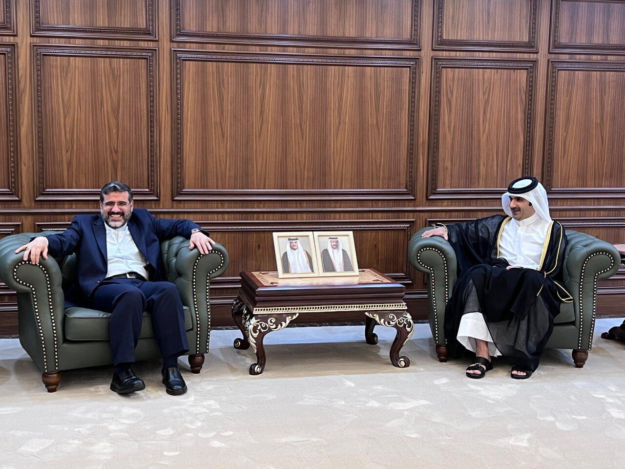 وزير الثقافة الايراني يؤكد استعداد البلاد لتطوير العلاقات مع قطر في كافة المجالات