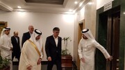 Der Chef der Zentralbank Irans trifft in Katar ein