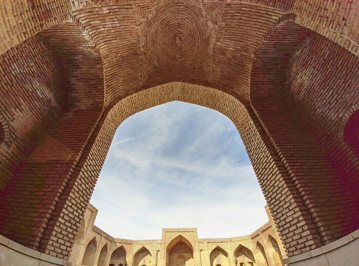 آوازه کاروانسرای جمالآباد میانه در سفرنامه های فرنگی