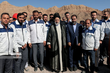 President Raisi visits Isfahan