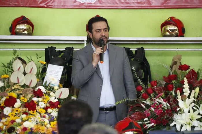 آتش نشانان دلاوران دریا دل عرصه حادثه هستند