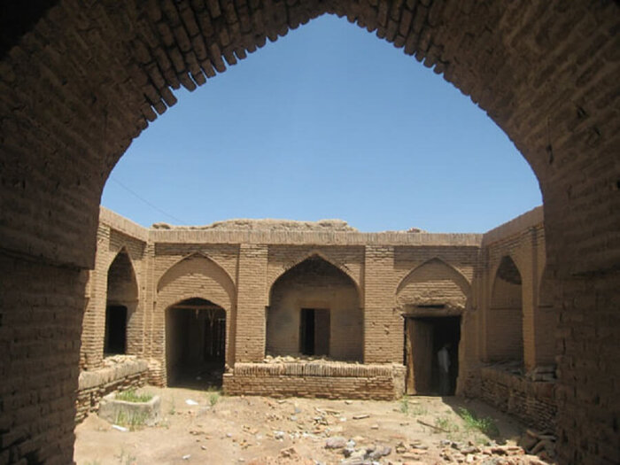 اصفهان، سرایی برای کاروان‌ها