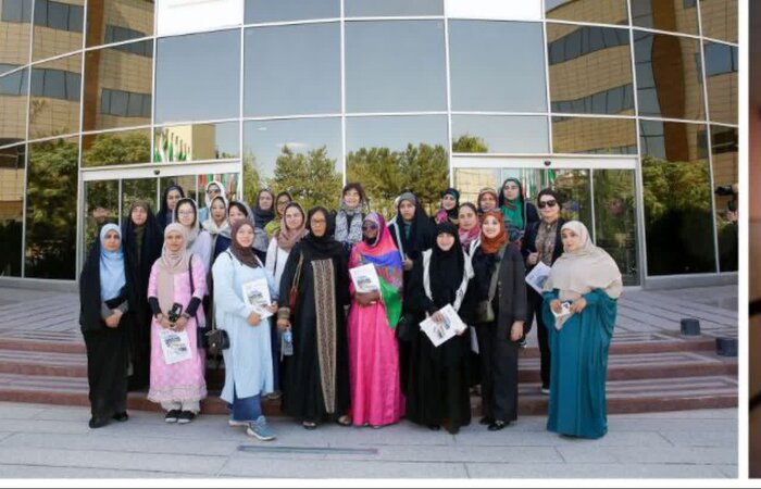 بانوان شرکتکننده در جشنواره بینالمللی خورشید از بیمارستان رضوی مشهد بازدید کردند