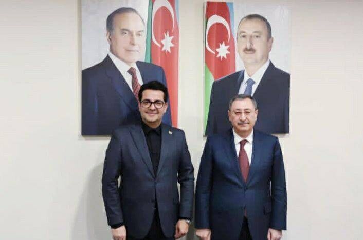 السفير الإيراني في باكو يلتقي مساعد الرئيس الأذربيجاني