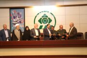 امضای تفاهم نامه محرومیت زدایی در شیراز با قرارگاه حضرت احمدبن موسی (ع)