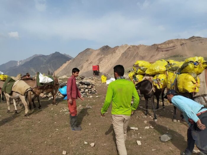 علمکوه زیرپای کوهنوردنماها؛ از رهاسازی زباله تا تخریب زیستبوم