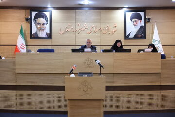 شورای شهر مشهد در تردید بین انتخاب ۲ عضو