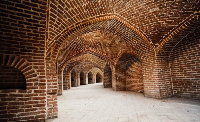 فیلم/ چرا کاروانسرای تاج آباد همدان را باید ببینیم؟