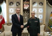 Tümgeneral Bakıri açıkladı:
İran, Ermenistan ve Azerbaycan sınırlarına gözlemci göndermeye hazır