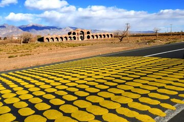 کاروانسرای جهانی "مهر" آغوش گشوده به روی گردشگران حاشیه کویر "داورزن" + فیلم