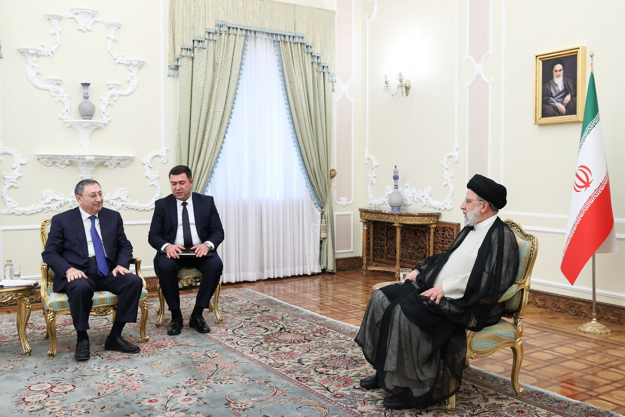 رئيسي: ايران بصفتها جارة مقتدرة لآذربيجان وارمينيا على استعداد لحل الخلافات بينهما