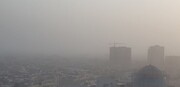 یزدی‌ها صبح پنجشنبه را با آلودگی شدید هوا آغاز کردند/ دید افقی در میبد به ۵۰۰ متر رسید