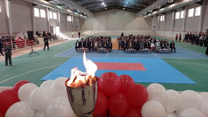 سالن ورزشی شهدای معلم طبس به بهرهبرداری رسید