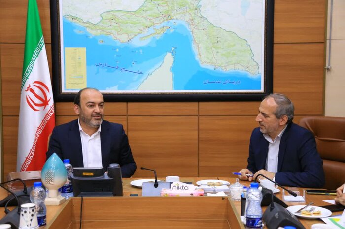 برنامه دولت، ایجاد ۹۵۰ هزار بشکه ظرفیت پالایشی جدید در هرمزگان است 2 برنامه دولت، ایجاد ۹۵۰ هزار بشکه ظرفیت پالایشی جدید در هرمزگان است