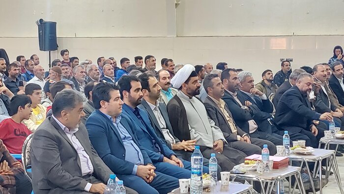 فرجام خوش برنامههای گردشگری پاییزی ملایر با جشنواره گردو و بادام علی آباد
