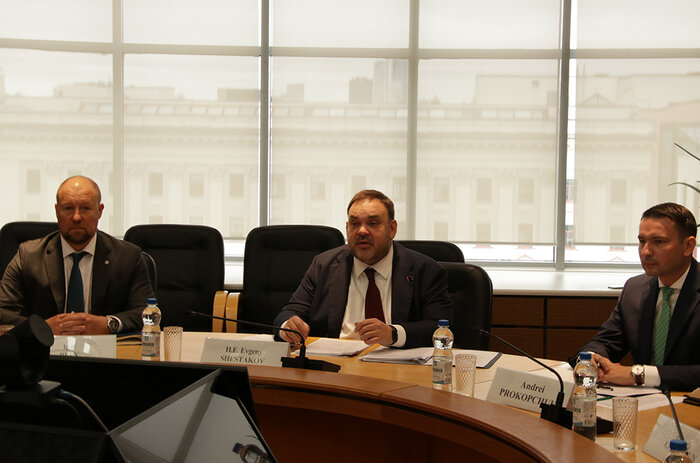 معاونان وزیران امورخارجه ایران و بلاروس بر تقویت همکاریها در عرصه بینالمللی تأکید کردند