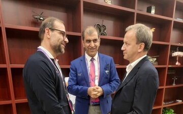 دیدار عظیمی با رئیس فدراسیون جهانی شطرنج