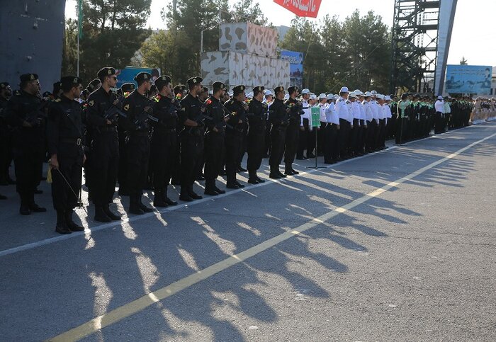 آیین صبحگاه مشترک نیروهای مسلح در مشهد برگزار شد