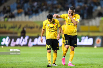 Sepahan defeats Sanat Naft Abadan  4-1 in IPL