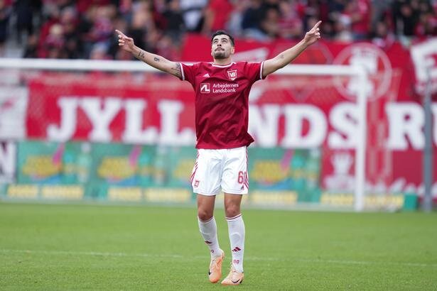 آرزوهای بزرگ سرمربی استقلال؛ لیست نکونام غول چراغ جادو میخواهد! 10