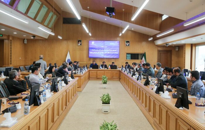 معاون وزیر ارتباطات: بخش ارتباطات و فناوری کشور ۱۳ درصد رشد داشته است